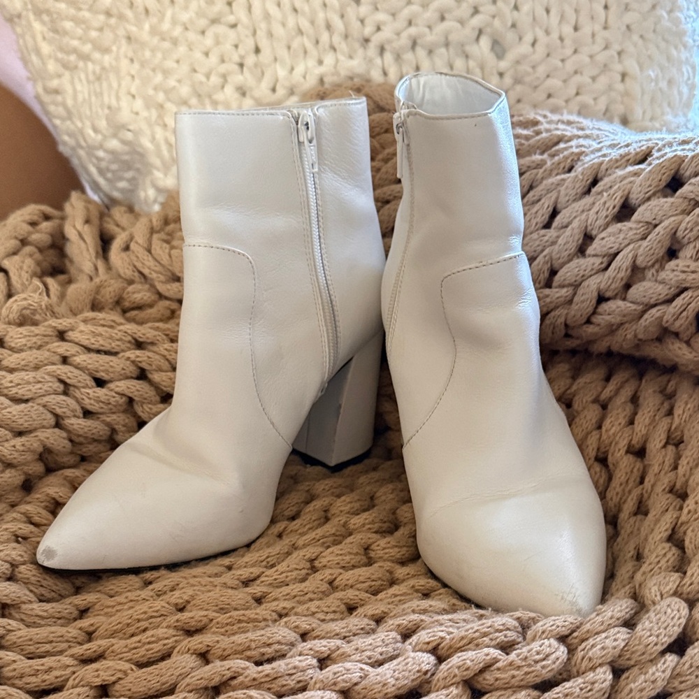 Gianni Bini White Heeled Boots